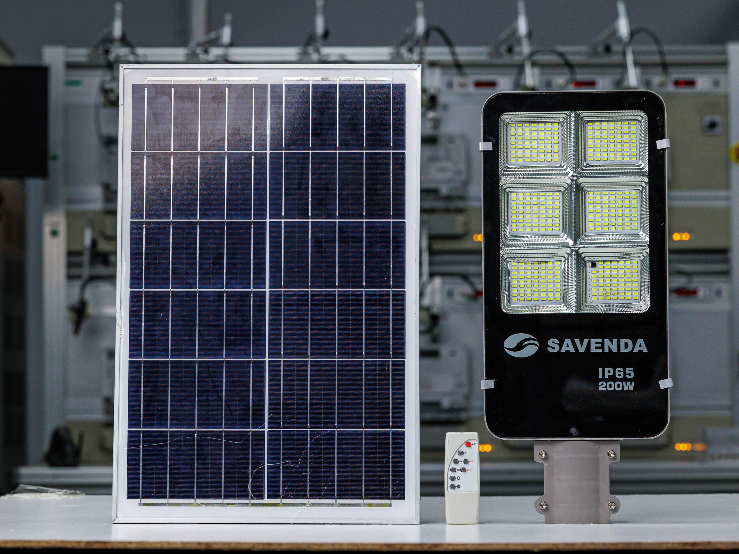 LED solar street lamp 200W CCT 6000K  IP65